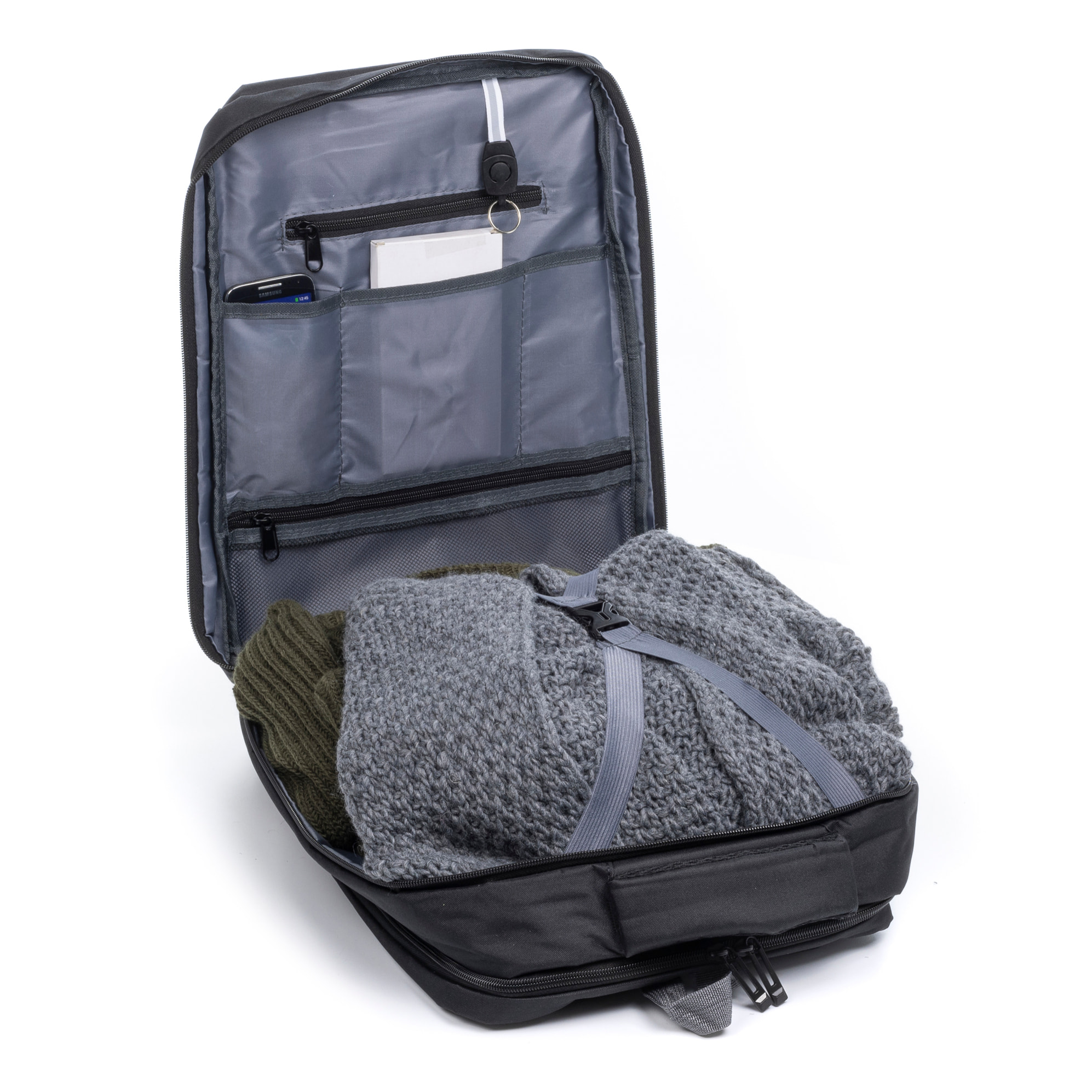 Zaino da cabina multiscomparto, porta laptop 17". Adattabile a Trolley. Presa USB esterna nascosta.