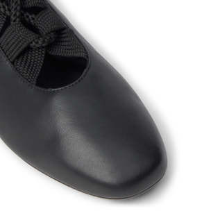 Bailarina plana Havana en napa con cierre de cordones