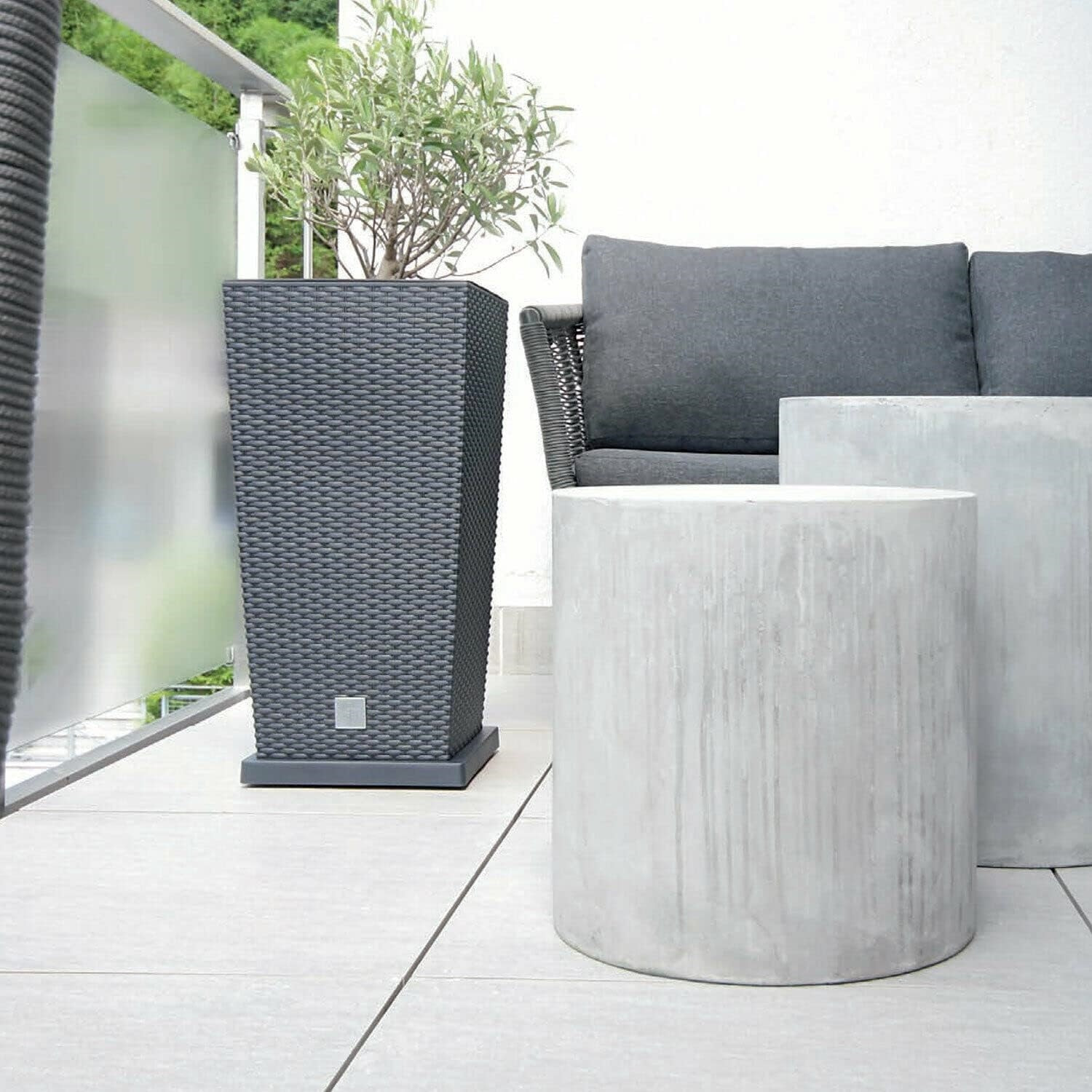 Maceta con inserto en color antracita