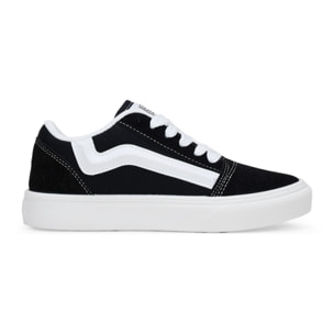 Zapatillas deportivas negras con cordones