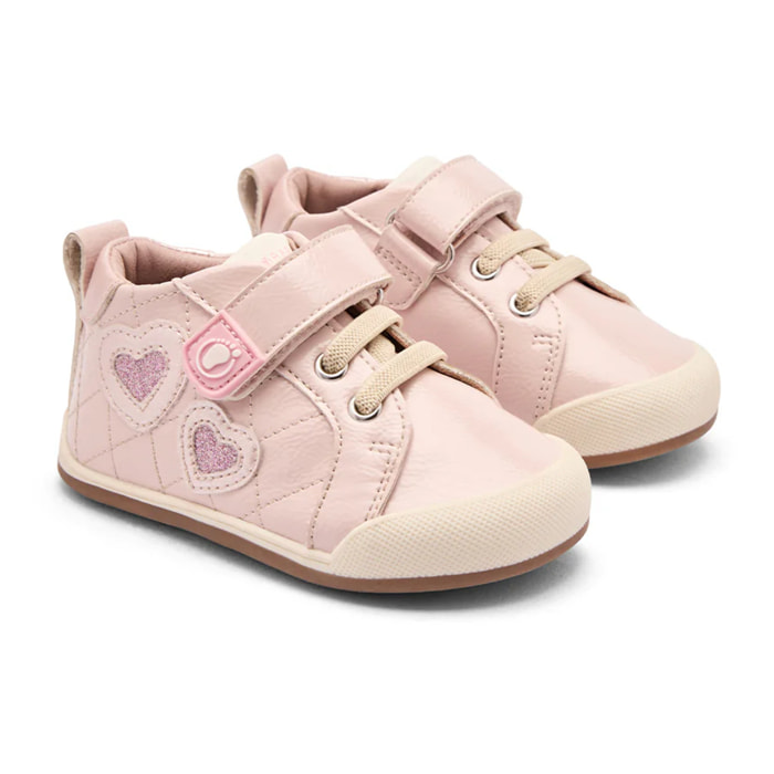 Scarpe da ginnastica per bambini con design rispettoso dei cuori