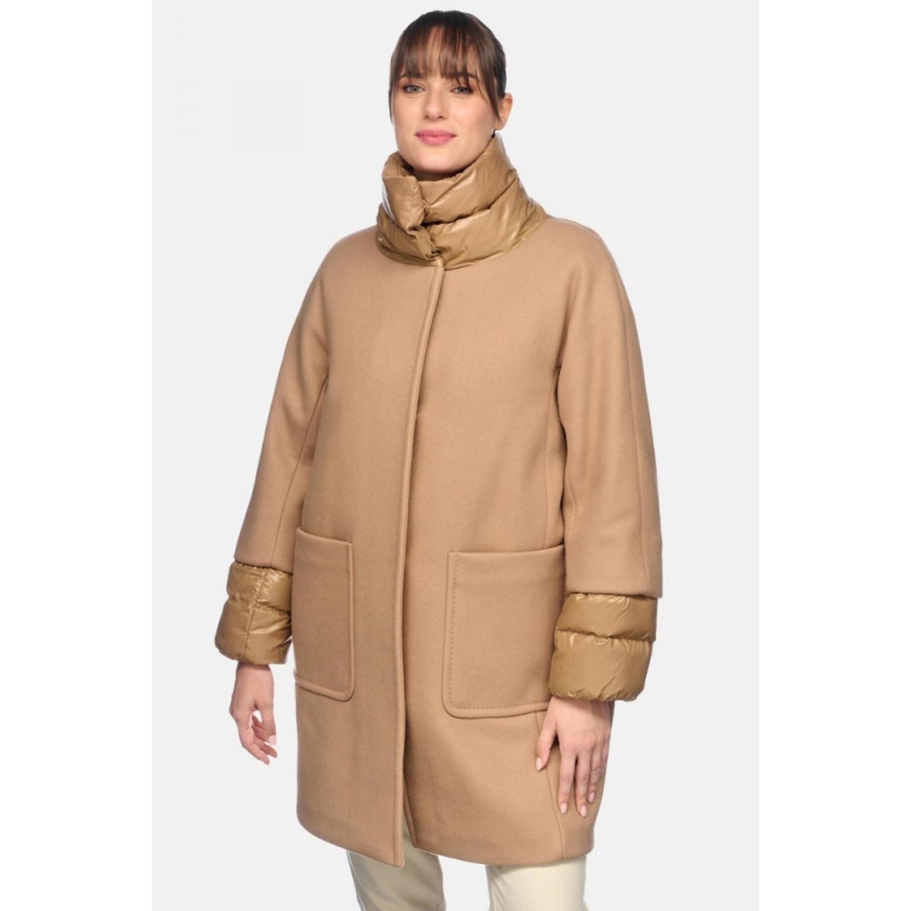 Abrigos Mujer de la marca GEOX  modelo W DIAMANTA MARRON CLARO