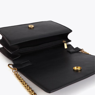 Borsa a tracolla con patta, stampa animalier LC, borchie