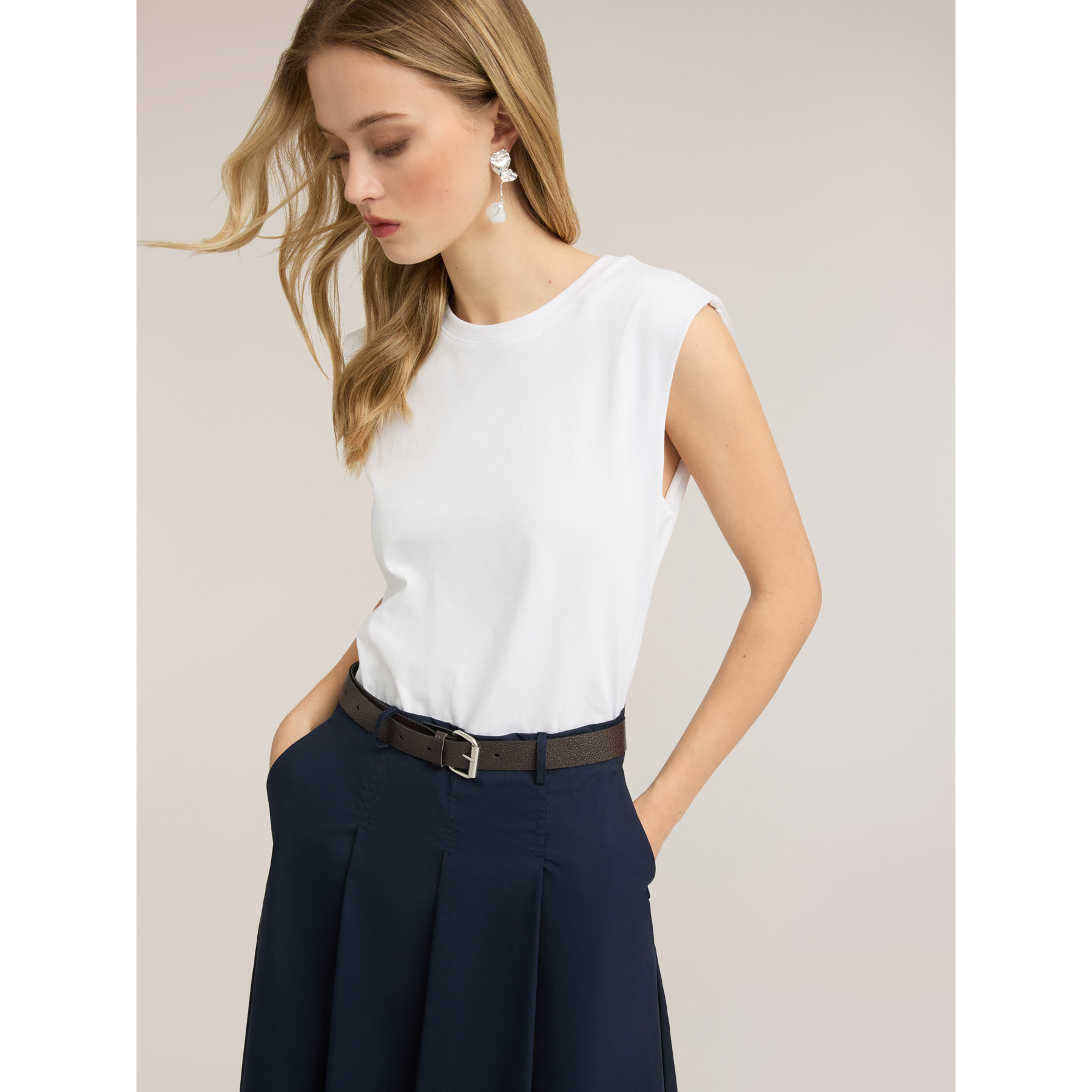 Motivi - Vestito midi con cintura e gonna in popeline - Nero