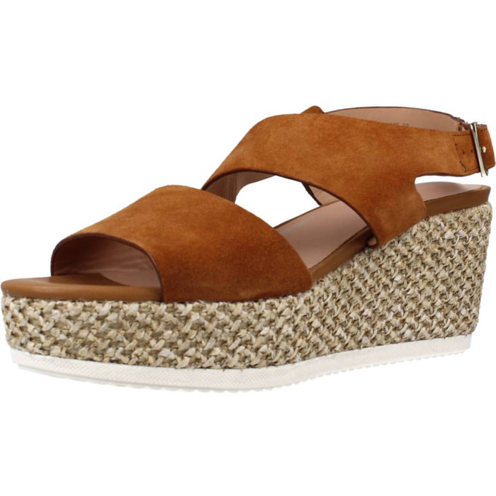 Sandalias Mujer de la marca GEOX  modelo D LIPARI E MARRON