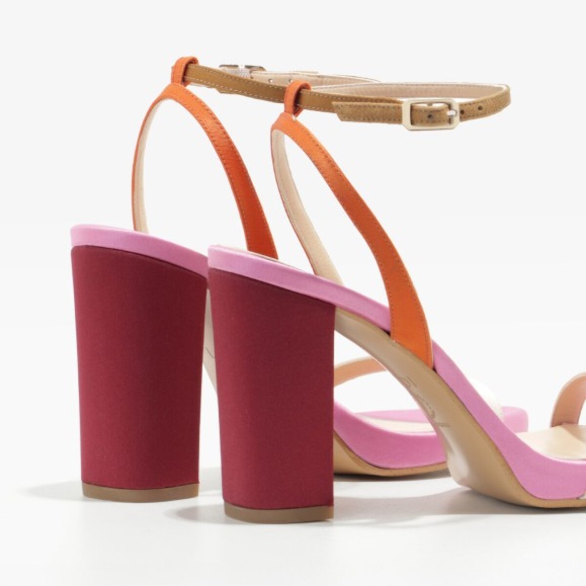 SANDALIAS MULTICOLOR ROSA ILARIA-TE