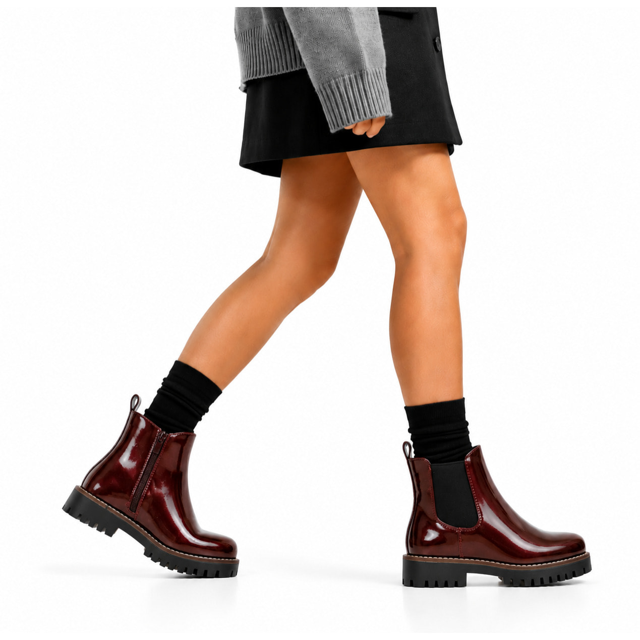 Stivaletto in simil pelle con elastico laterale