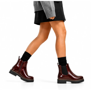 Stivaletto in simil pelle con elastico laterale