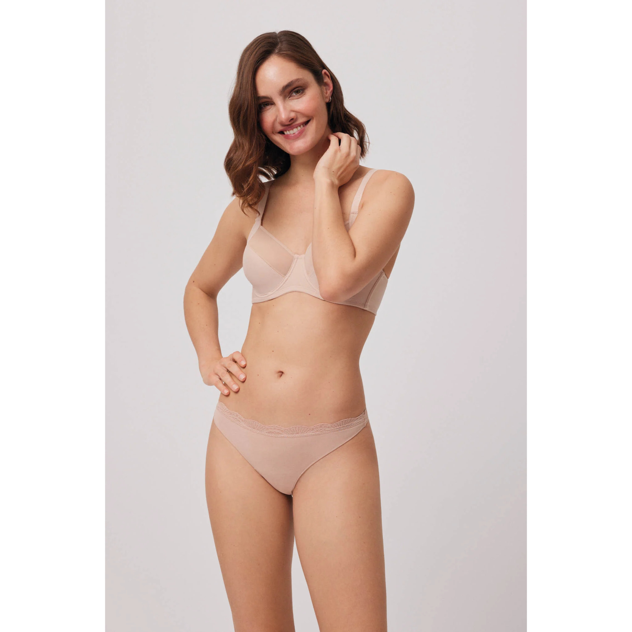 Perizoma in lingerie beige