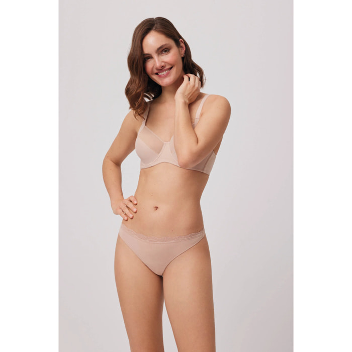 Perizoma in lingerie beige