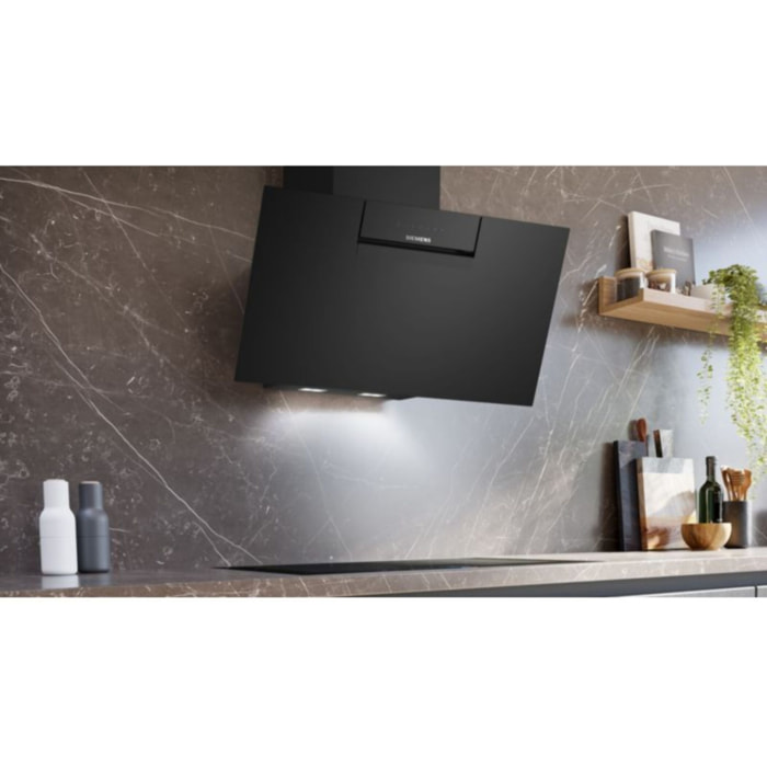 Hotte décorative murale inclinée SIEMENS LC87KFN60