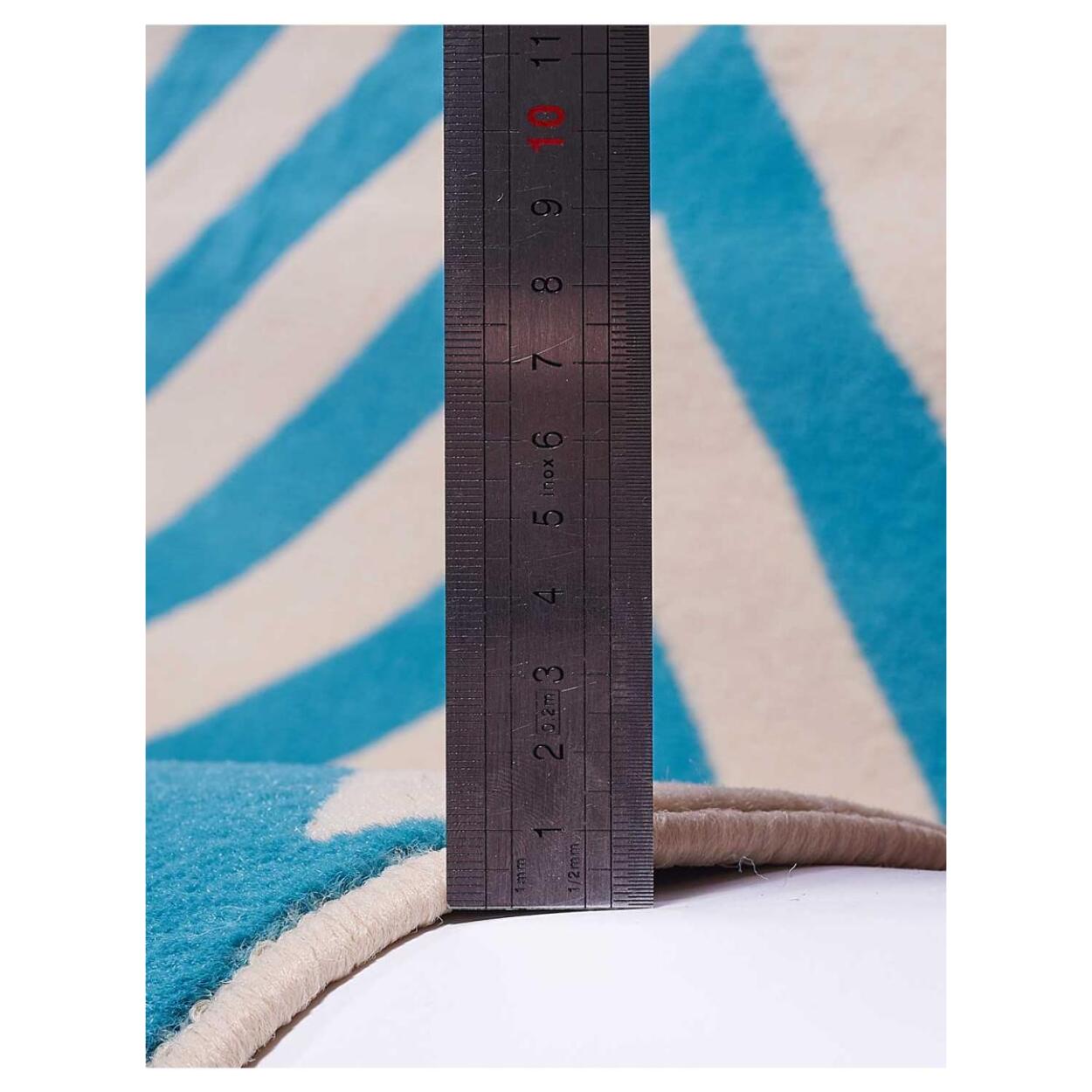 Petit tapis Begja bleu et blanc motif géométrique scandinave