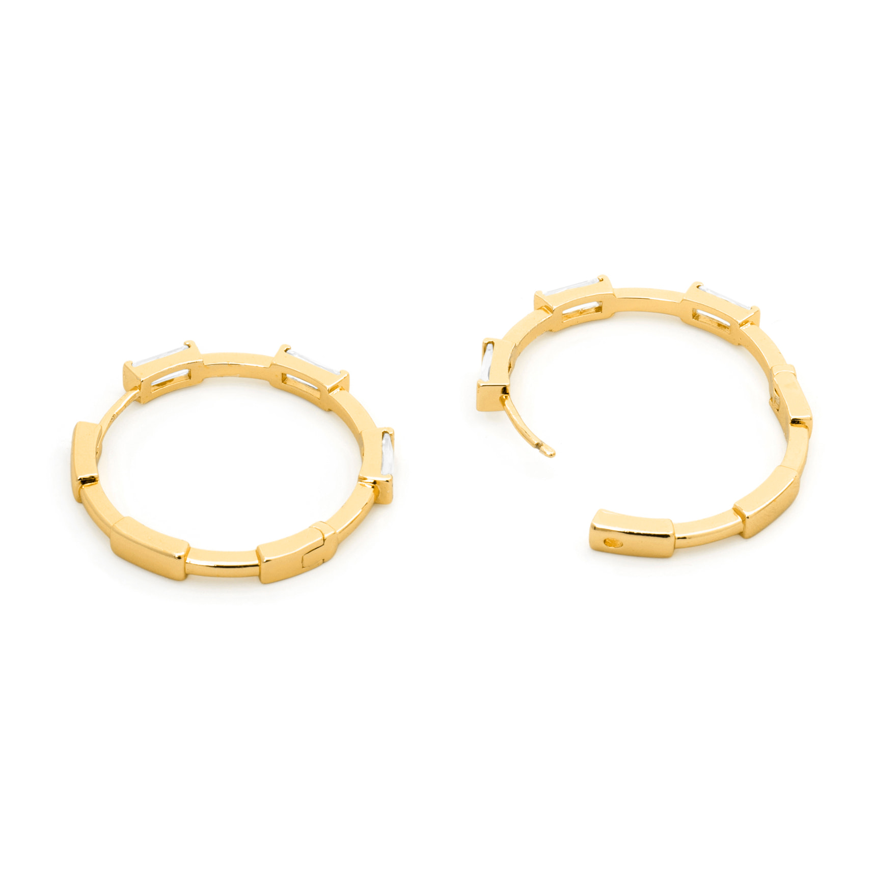 Pendientes de Circonita Brillante acabado en oro amarillo de 18k