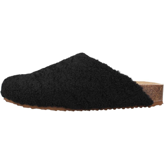 ZAPATILLAS DE CASA - PANTUFLAS STEVE MADDEN VESA