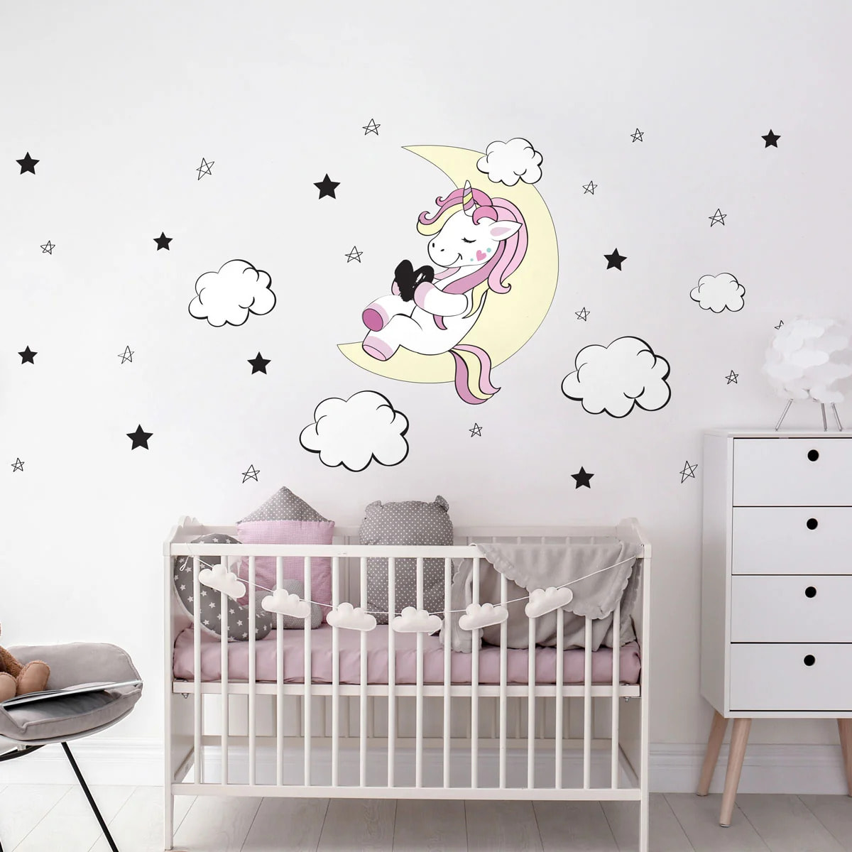 Sticker mural - Ambiance Sticker - LICORNE AMI DE LA LUNE ET DES ÉTOILES - 135x90cm