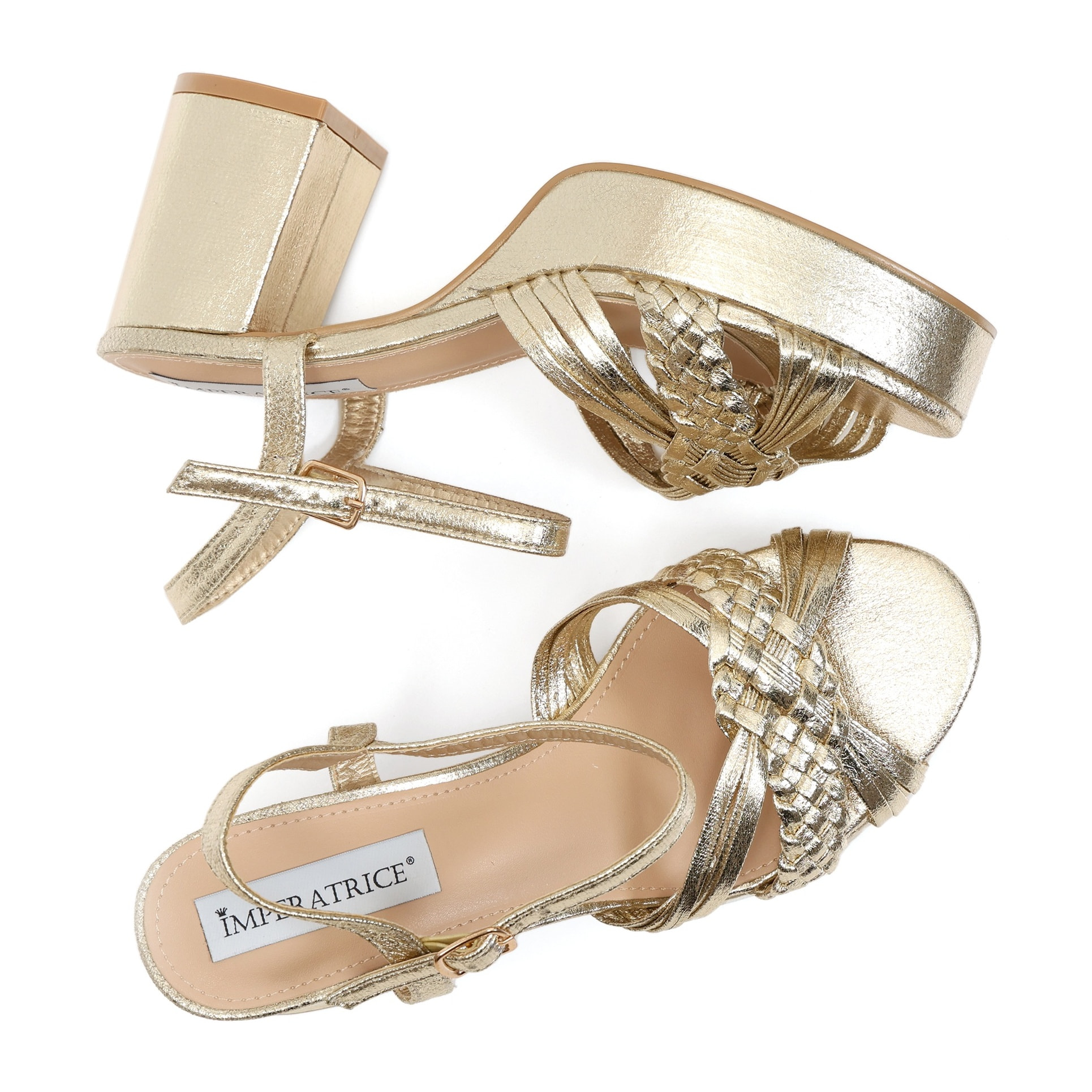 Sandali in simil pelle verniciata con tacco quadrato