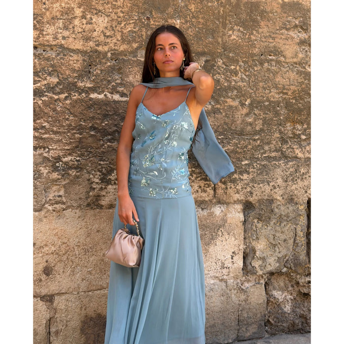 Vestido midi con cuerpo de bordados y gasa