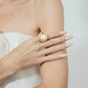 Anillo Mysdan acabado oro amarillo 18k