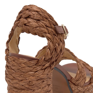 Sandalia de tacón Fresa en rafia tintada con cierre de pulsera