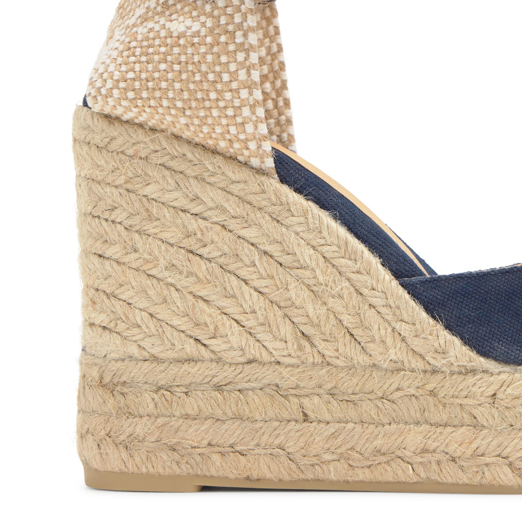 Alpargata de cuña 8 cm en lona de algodón con pala en v y cintas