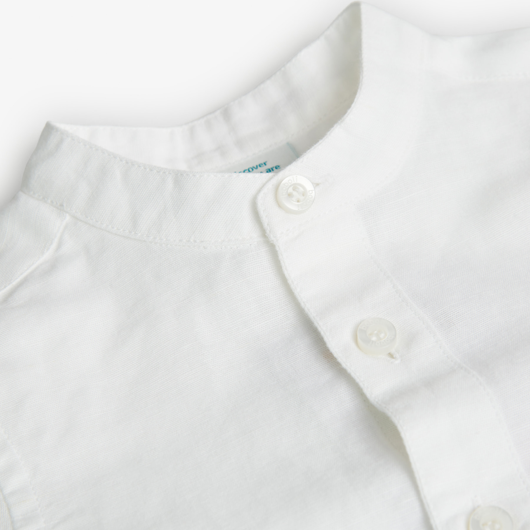 Camisa de lino niño, cuello mao, mangas cortas, blanco