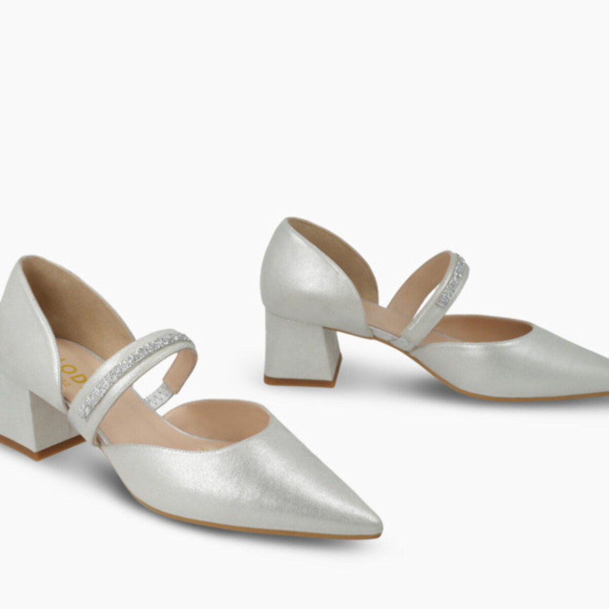 SALONES DE NOVIA PLATEADOS CHAMILEN