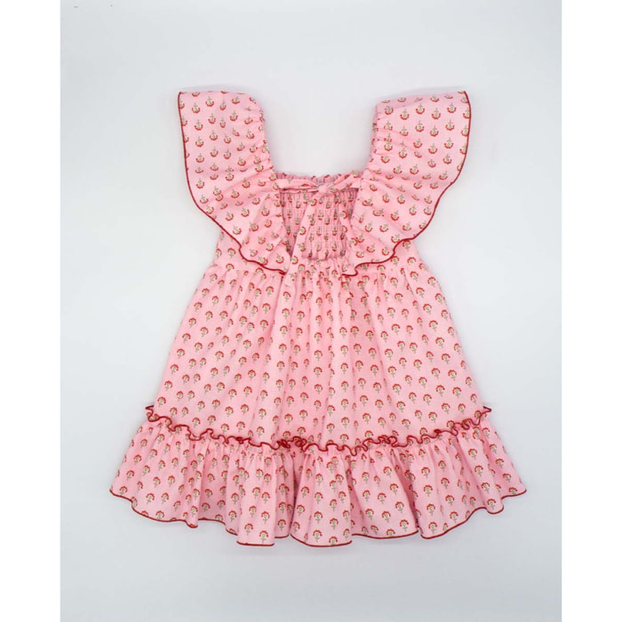 VESTIDO ROSA CON FLORES ROJAS CON VOLANTE EN MANGAS