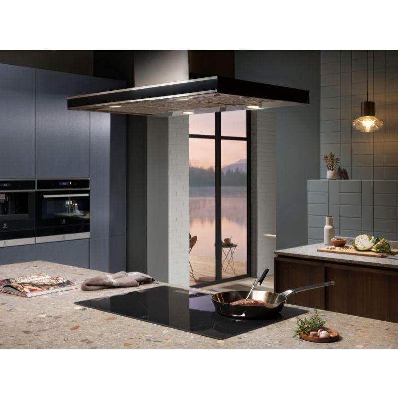 Table induction ELECTROLUX EIS6648 SensePro