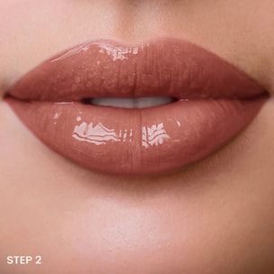 EXTRA DURABLE LIP DUO - LIQUID LIPSTICK + LIP GLOSS Rossetto liquido lunga durata con gloss lucido