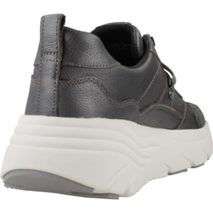 Sneakers de  Mujer de la marca GEOX  modelo 154067 GRIS