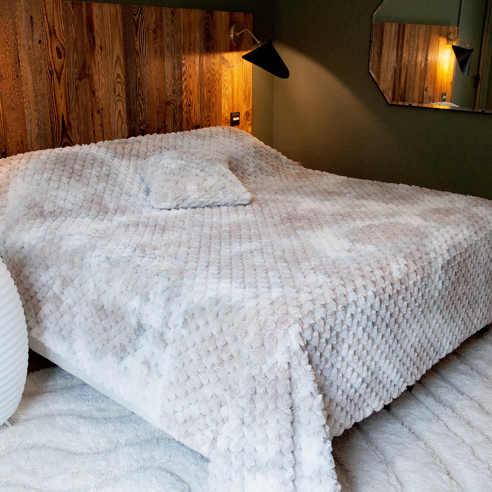 Plaid ou jeté de lit Imitation fourrure relief losange - Beige