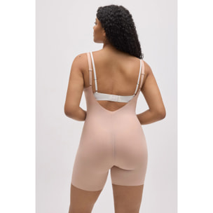 Body-up snellente con finiture nude invisibili