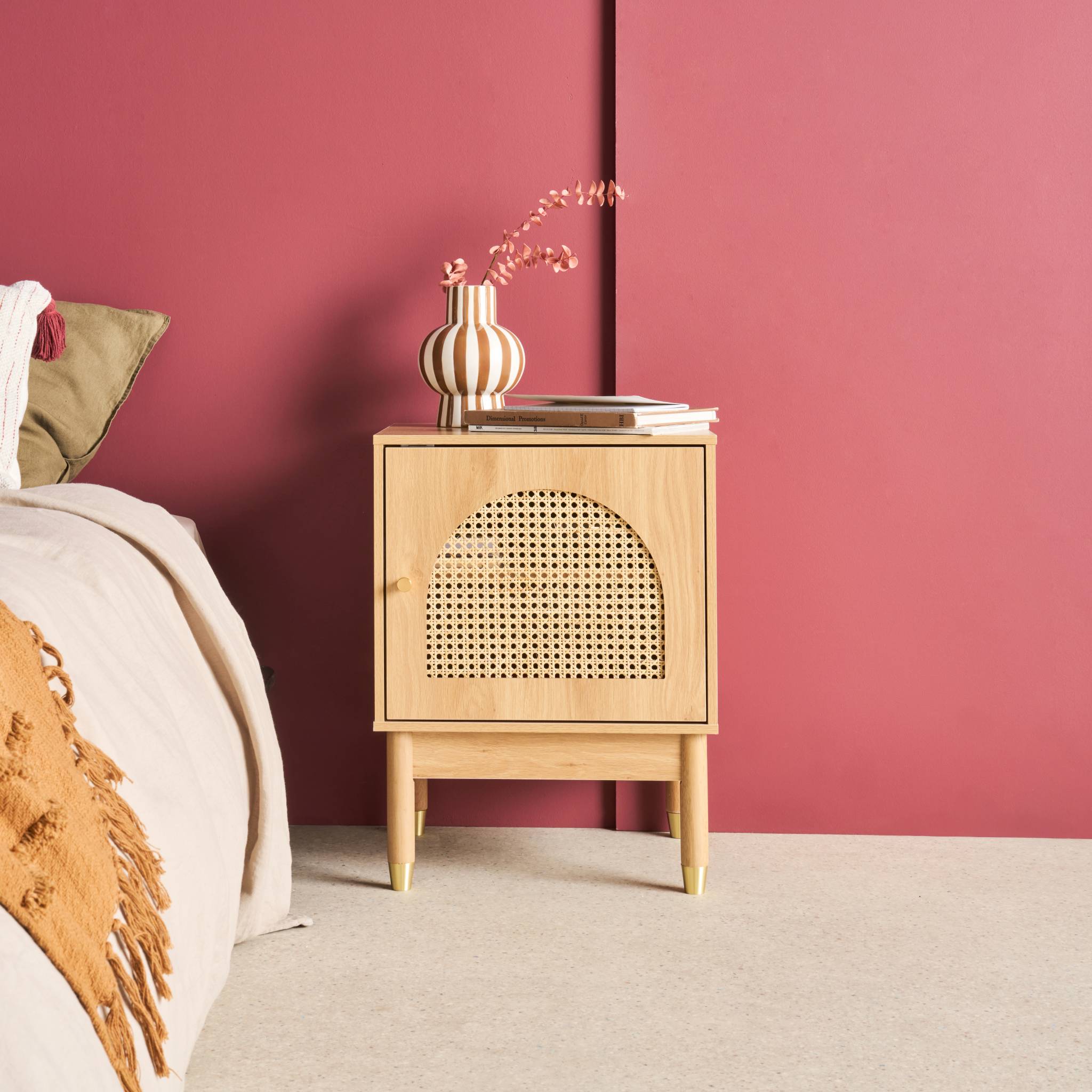 Table de chevet bohème bois et cannage naturel 1 porte 45 x 40 x 60 cm - Judith