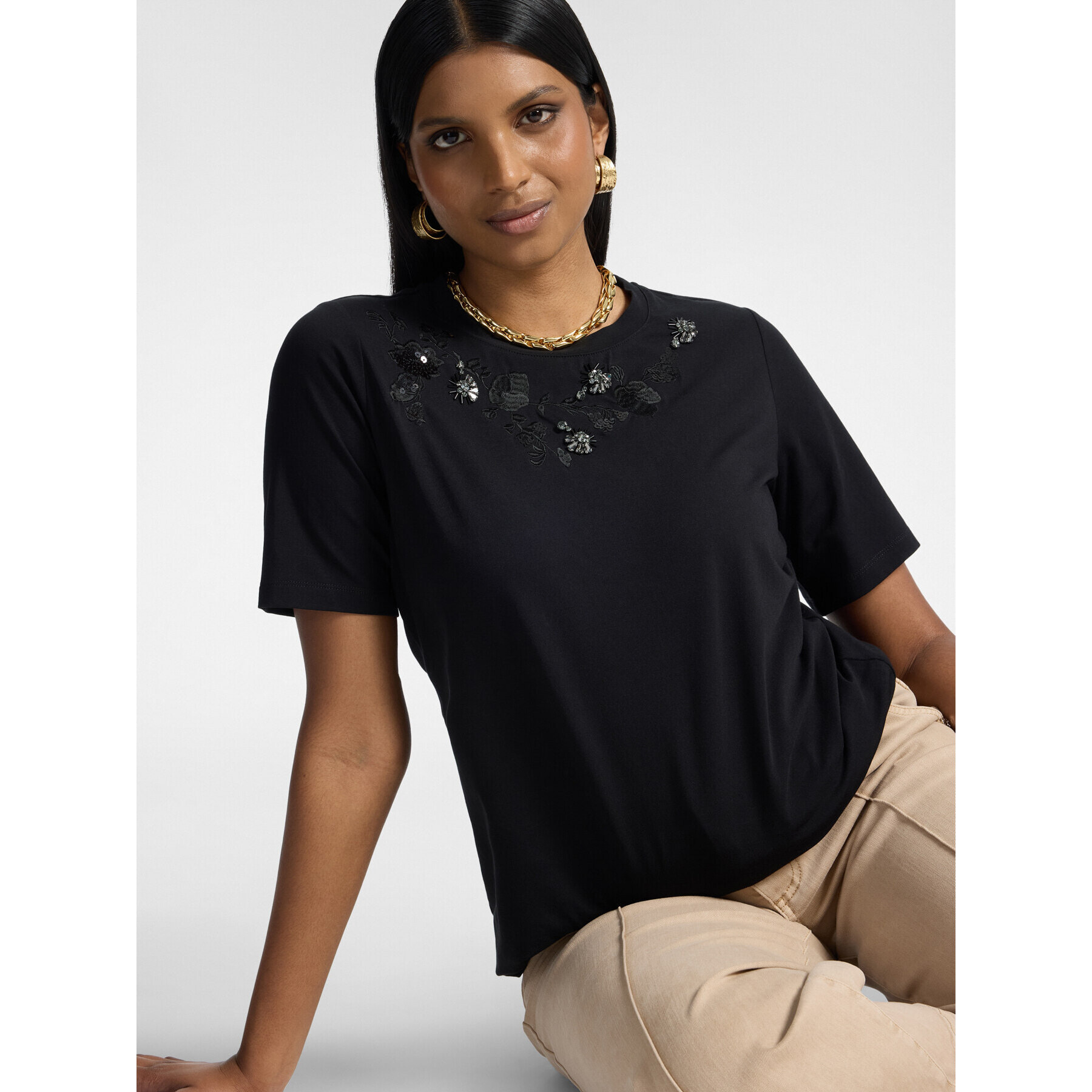Elena Mirò - T-shirt con ricamo floreale e strass - Nero