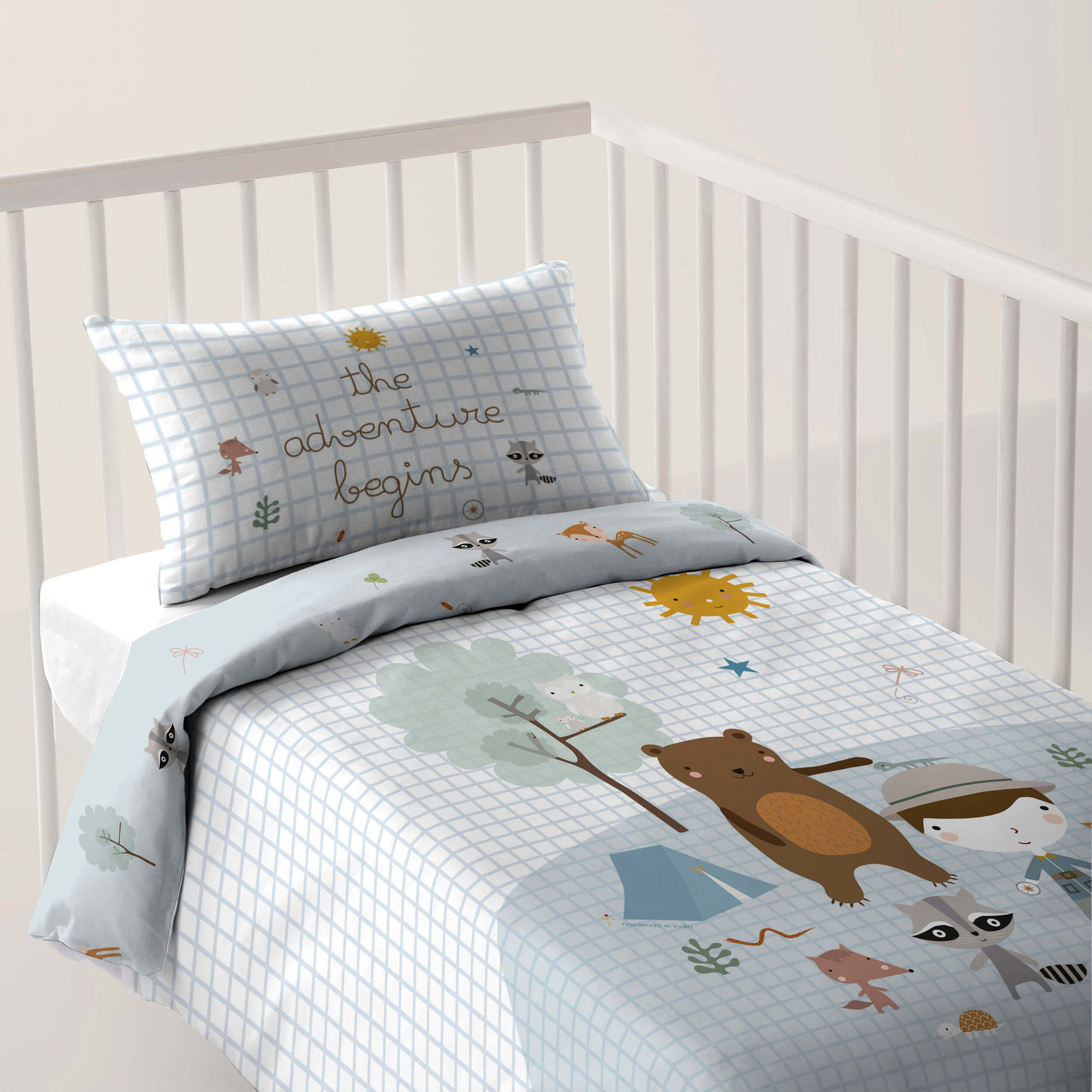 Funda Nórdica Estampada - Reversible - Infantil - Cierre Solapa - 100% Algodón - Incluye 1 Funda de Almohada - Cuna/Maxicuna - Aventura Bosque