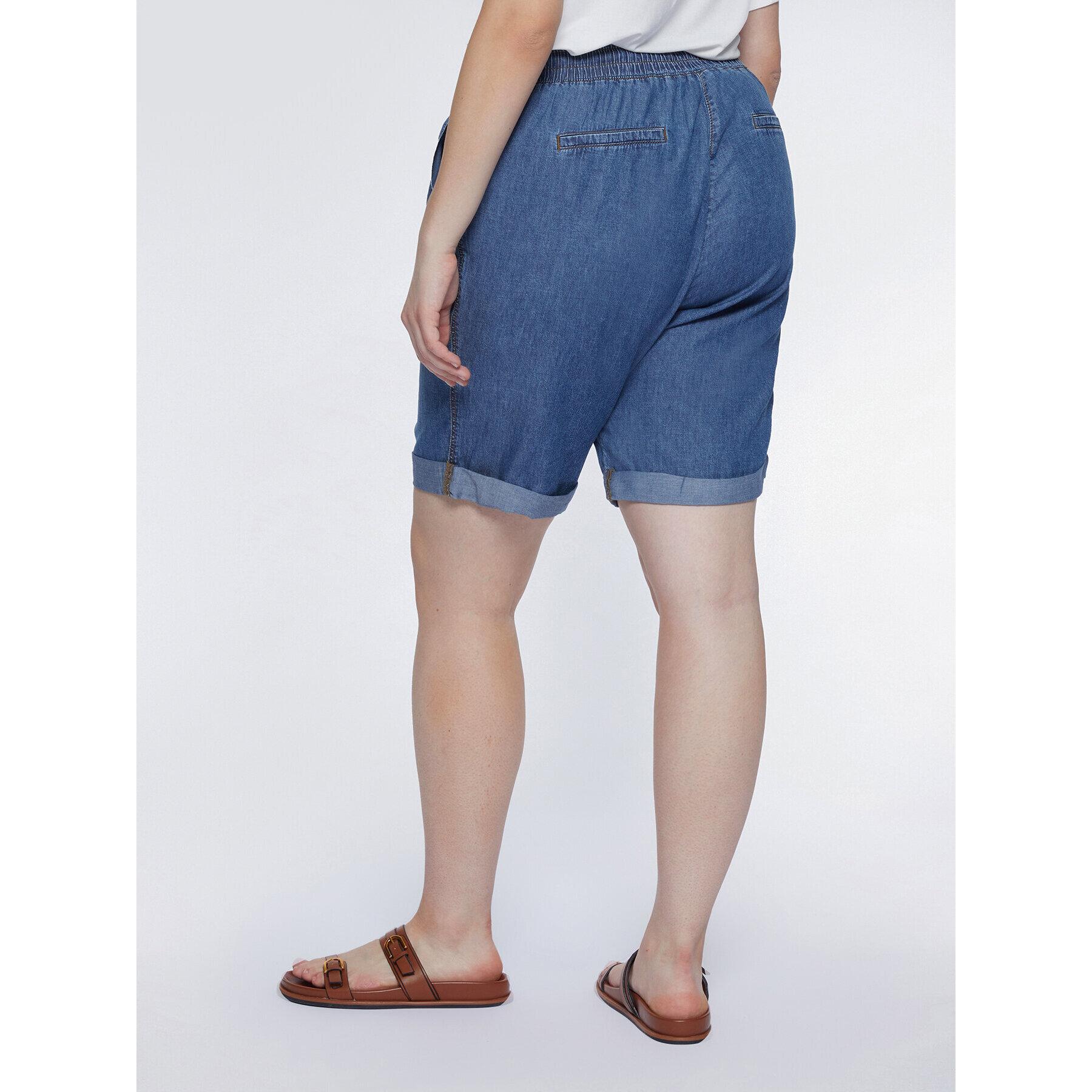 Fiorella Rubino - Pantalones cortos en denim ligero - Azul