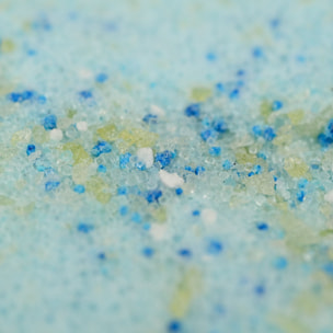 Crackling Bath Salts - Sels de Bain Bleus Crépitants Parfum Fruits Rouges 60 g