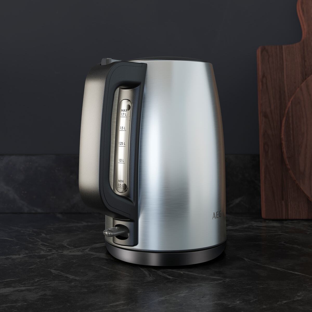 AEG Hervidor de agua de de acero inoxidable de 2200 W y 1,7 litros de capacidad K3-1-3ST