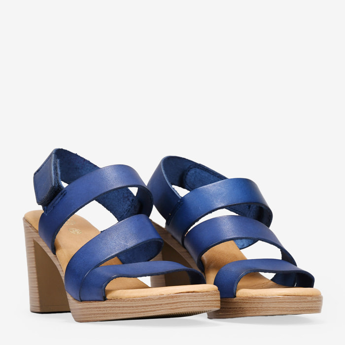 Sandalias de piel marino con tacón efecto madera