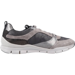 Sneakers de  Mujer de la marca GEOX  modelo D SUKIE GRIS