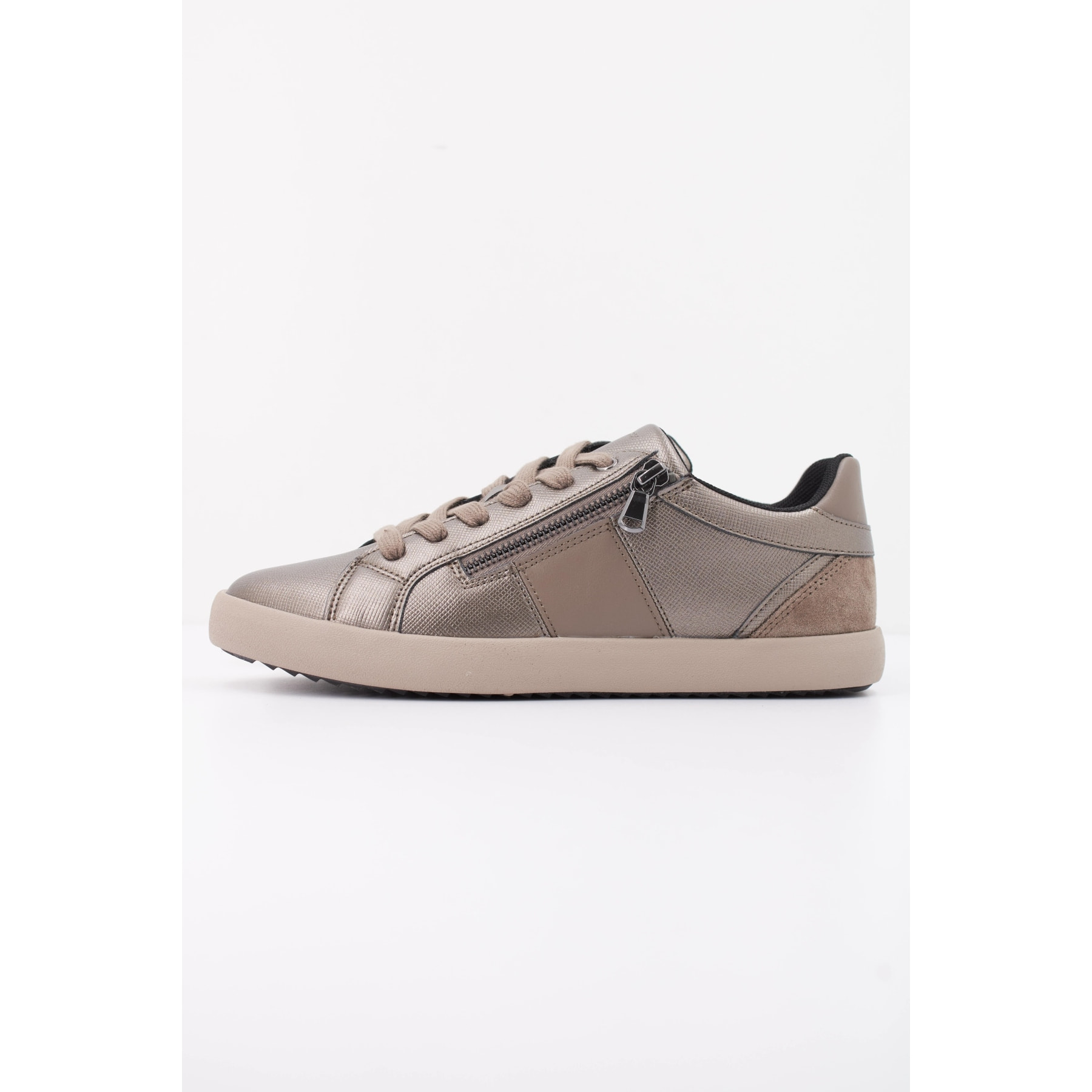 Sneakers de  Mujer de la marca GEOX  modelo D366HE 06P22 D BLOMIEE BRONCE