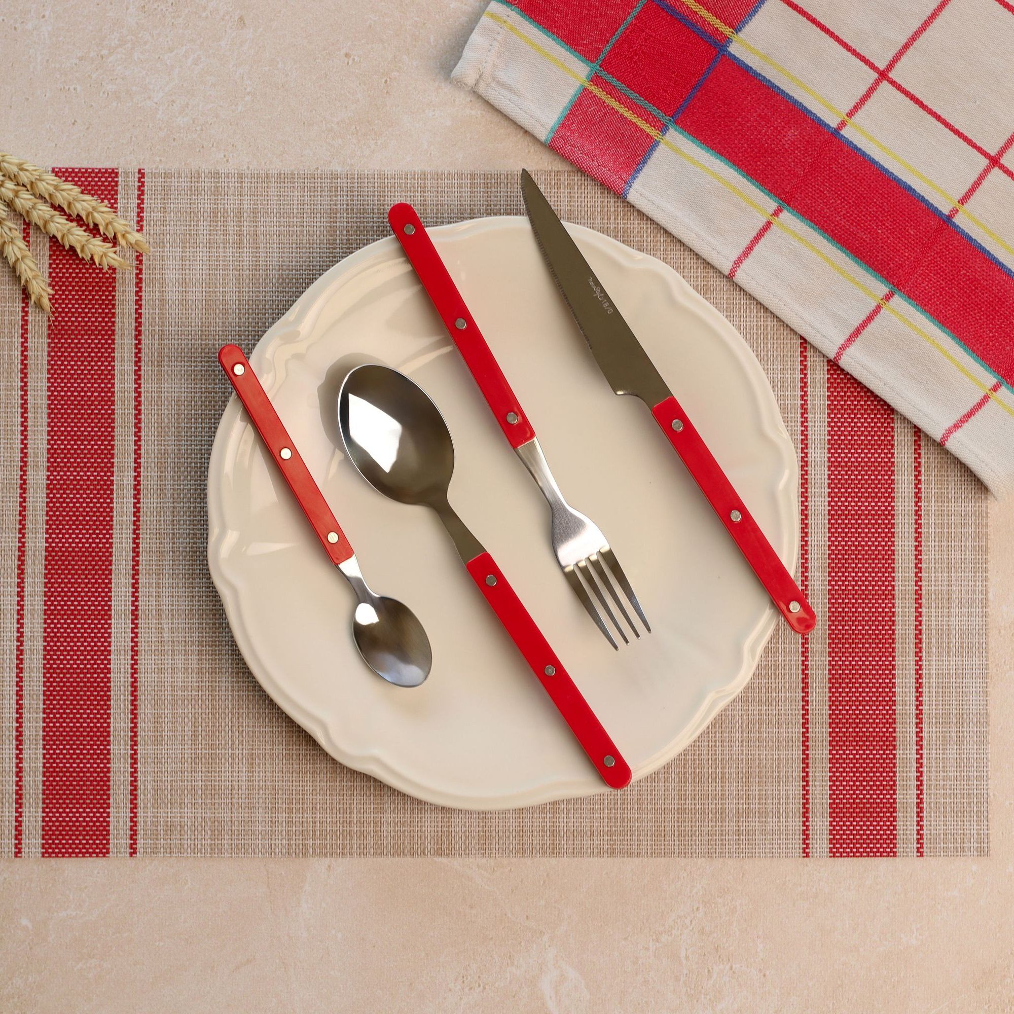 Lot de 6 sets de table tissé en PVC beige et rouge 45x30cm