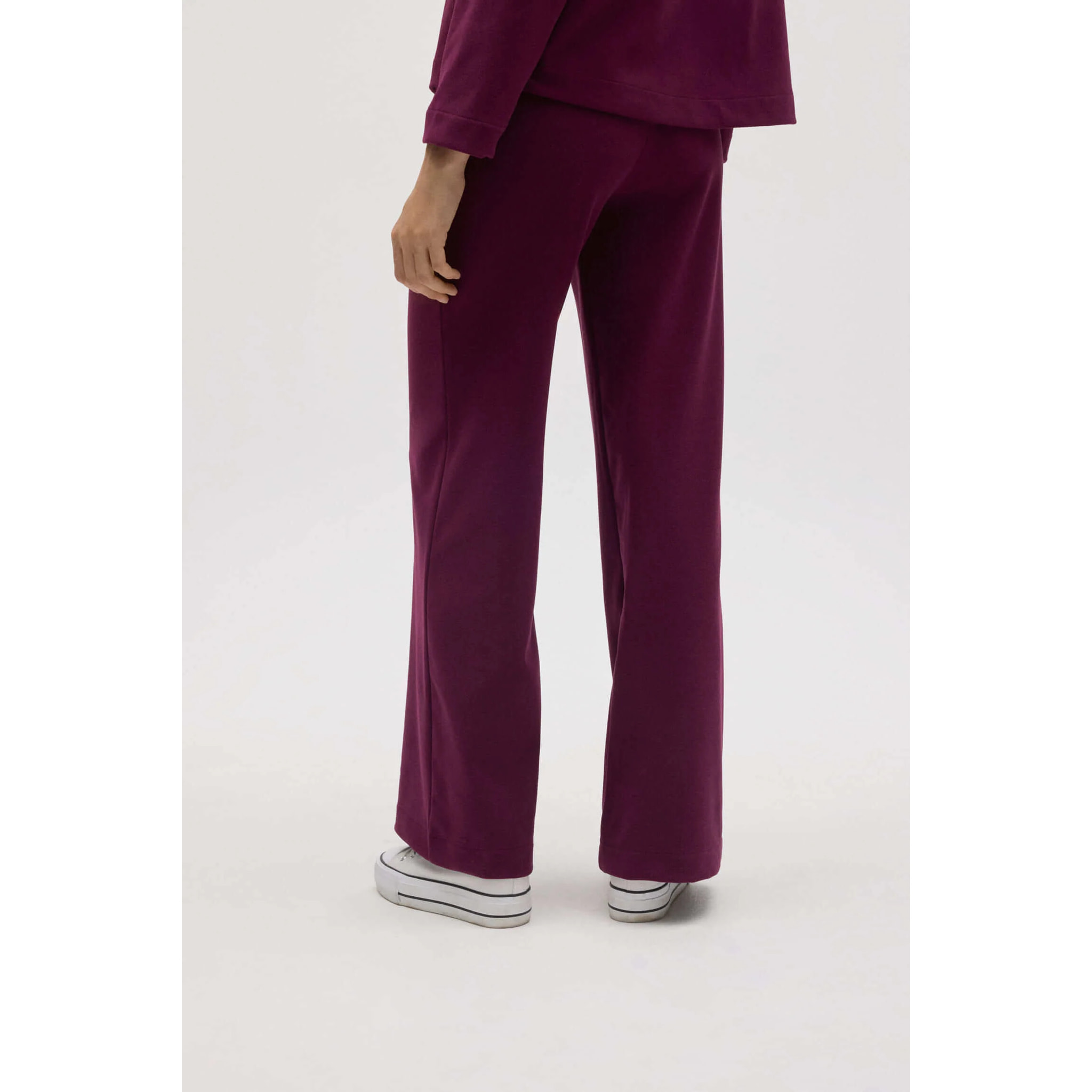 Pantaloni dritti con texture bordeaux