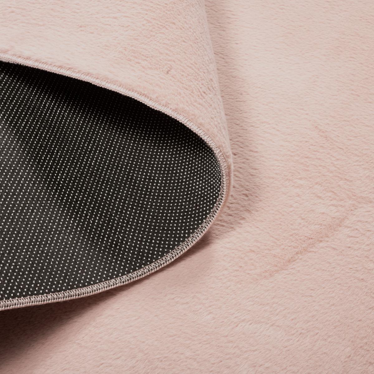 Tapis salon ultra doux, uni et lavable UNO, aussi idéal pour la chambre