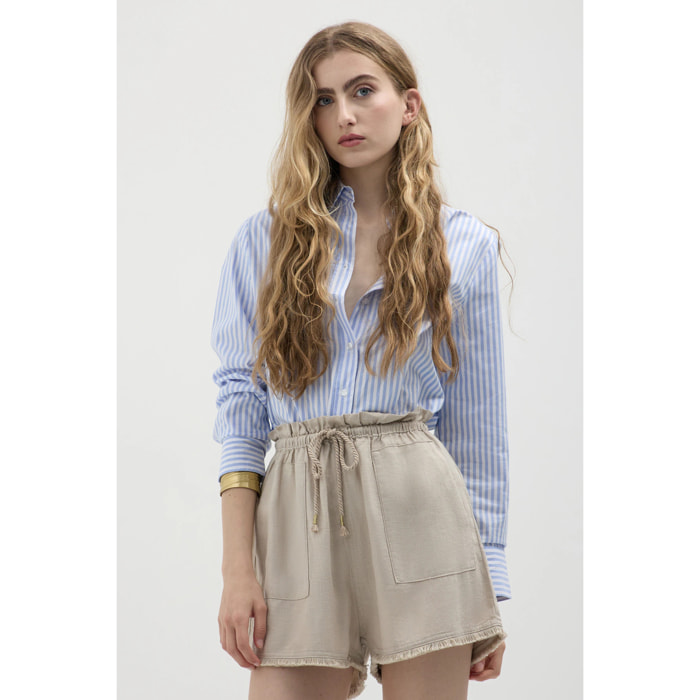 Shorts in lino