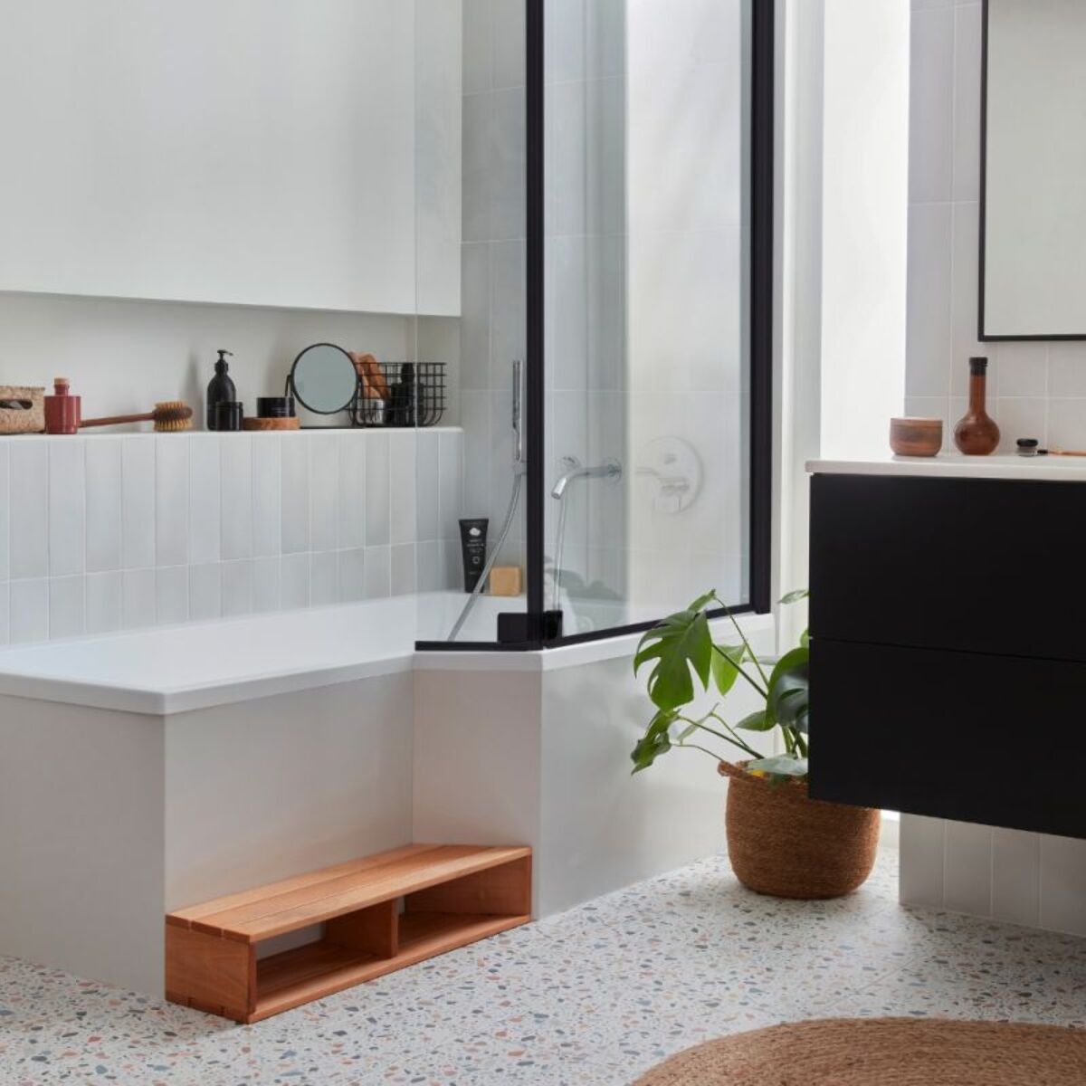 Baignoire bain douche JACOB DELAFON Neo blanc mat