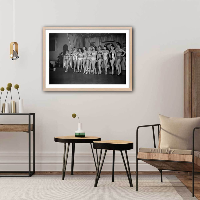 Affiche photo ancienne  Miss Univers 1952 Affiche + cadre en bois - Chêne