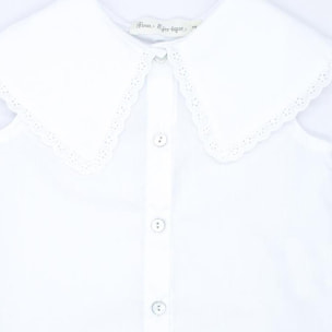 Blusa de popelin blanco con cuello.