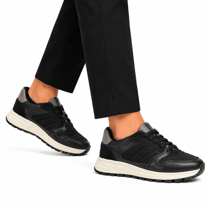 Sneakers in pelle