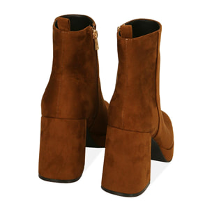 Ankle boots cognac in microfibra, tacco 9,5 cm